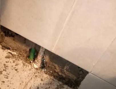 江南楼顶漏水维修公司分享下修复水管漏水的几种小方法